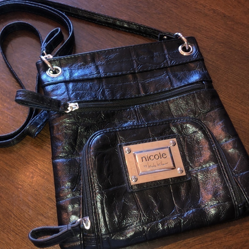 Nicole Miller Black Embossed Faux Leather Crossbody Adjustable Strap Purse - Picture 3 of 5